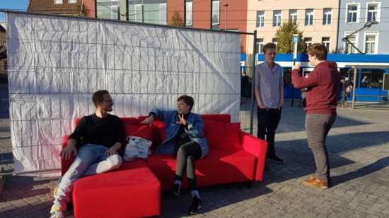 Rotes Sofa
